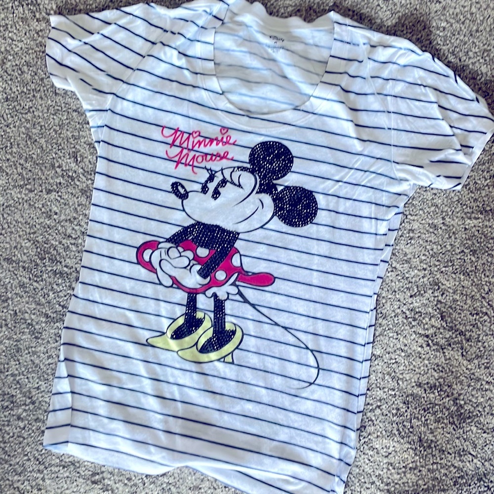 Minnie Mouse t-shirt sz XL Disney store